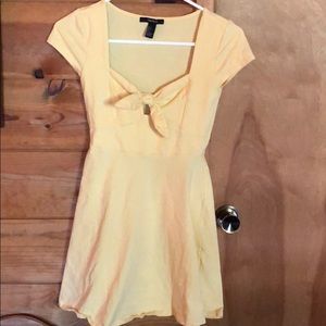 Tie front dress (never worn)